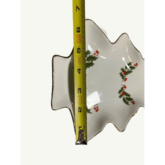 Kashima Christmas Holly Tree-Shaped Porcelain Dish Holly and Berry Design - Picture 4 of 7